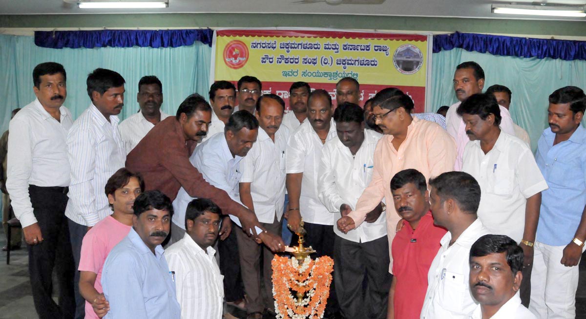 ಪೌರಸೇವಾ ನೌಕರರ ಬೇಡಿಕೆ ಈಡೇರಿಸುವಲ್ಲಿ ಸರಕಾರಗಳು ವಿಫಲ: ರಾಮಚಂದ್ರ